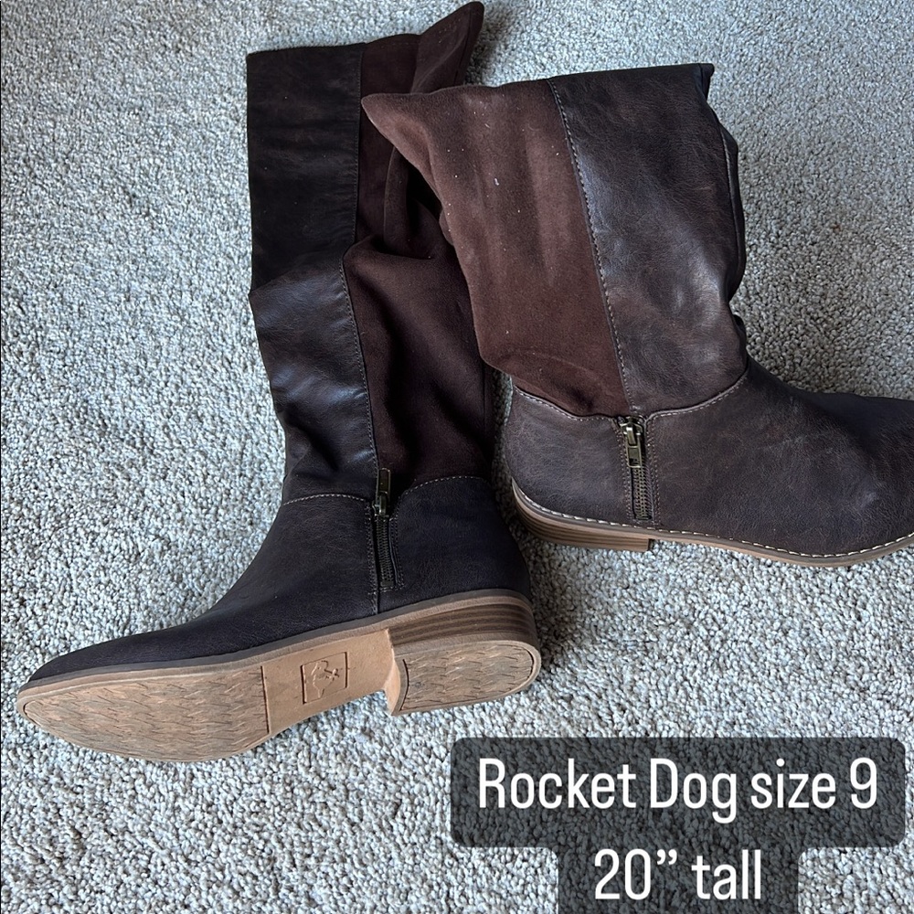 Womens boots size 9.